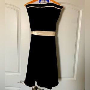 Adorable strapless Dress